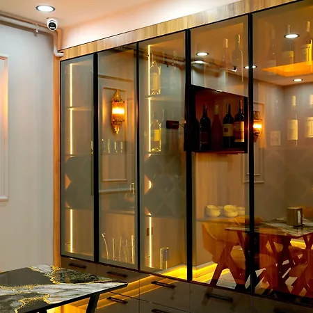 Greenwich Szálloda 3*