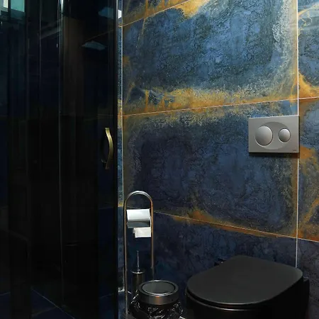 Greenwich Hotel 3*